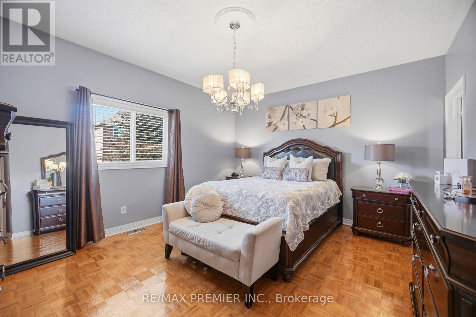 137 BLACKTHORN DRIVE - 15