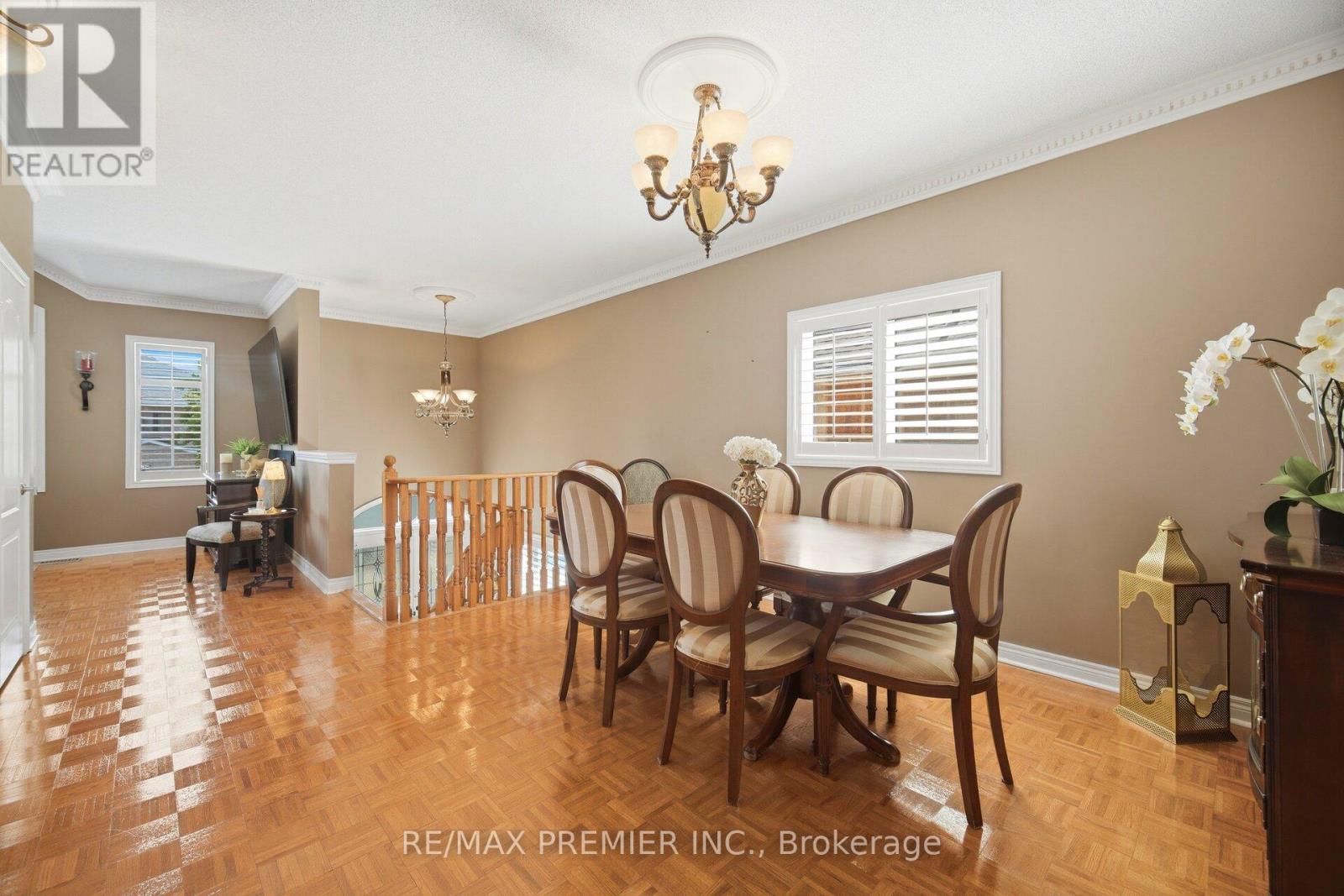 137 BLACKTHORN DRIVE - 7