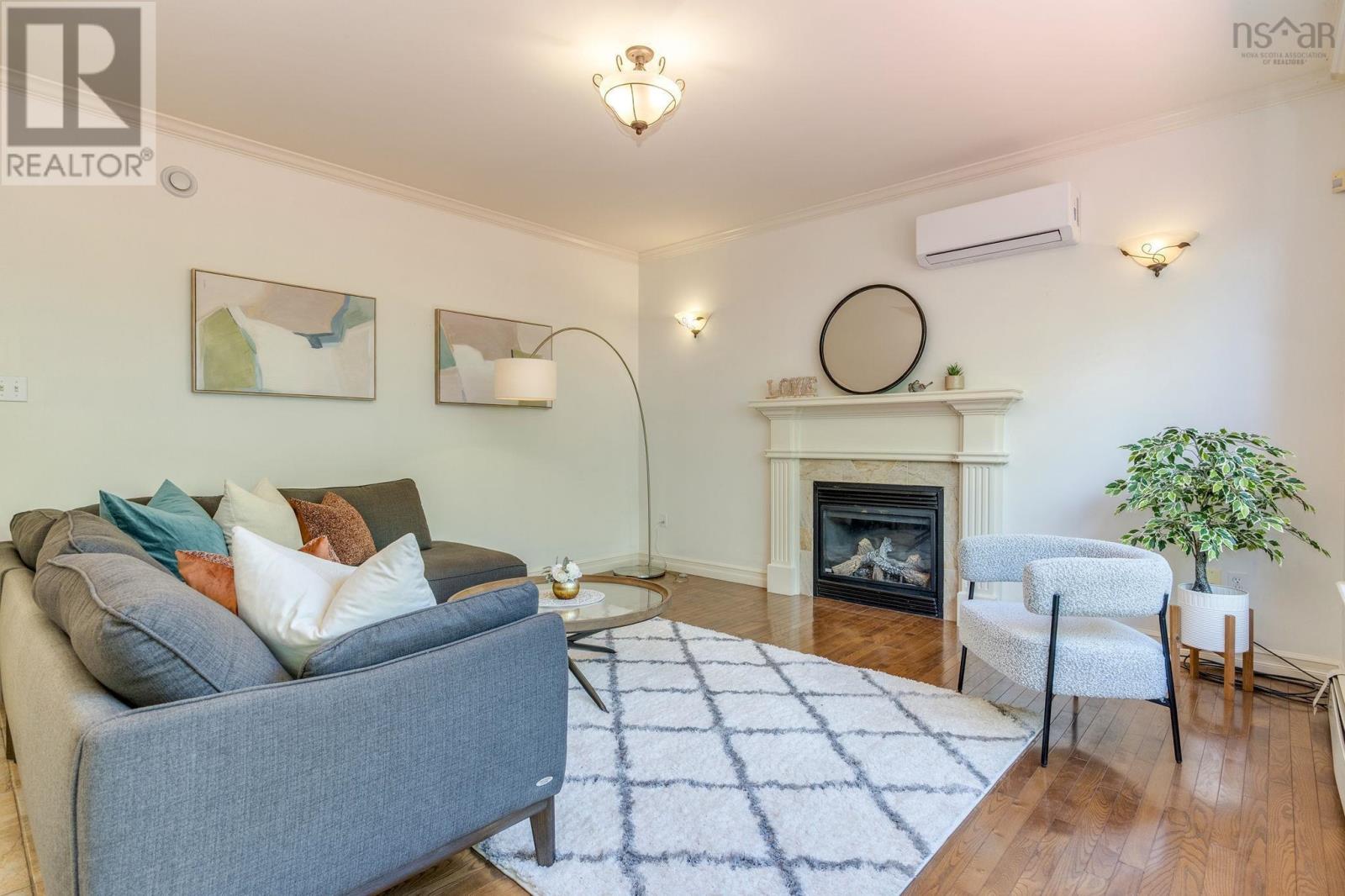 15 Kingsbury Way - 15