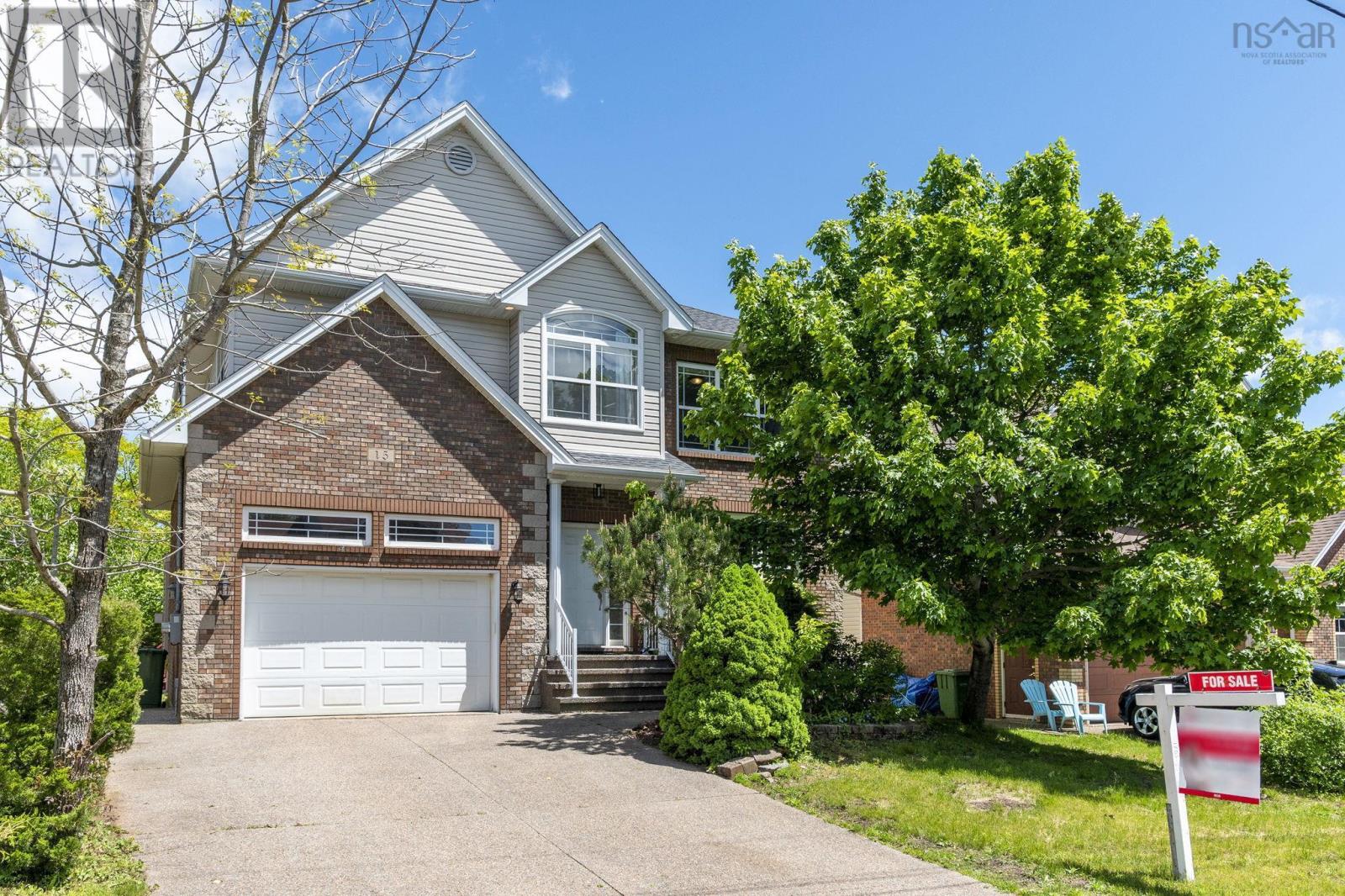15 Kingsbury Way - 1