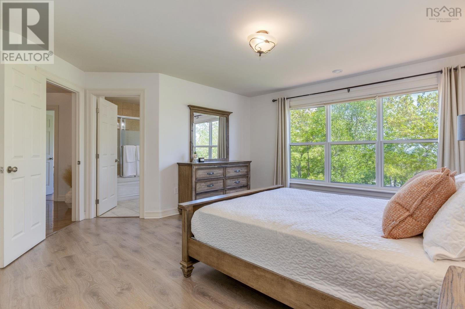 15 Kingsbury Way - 21