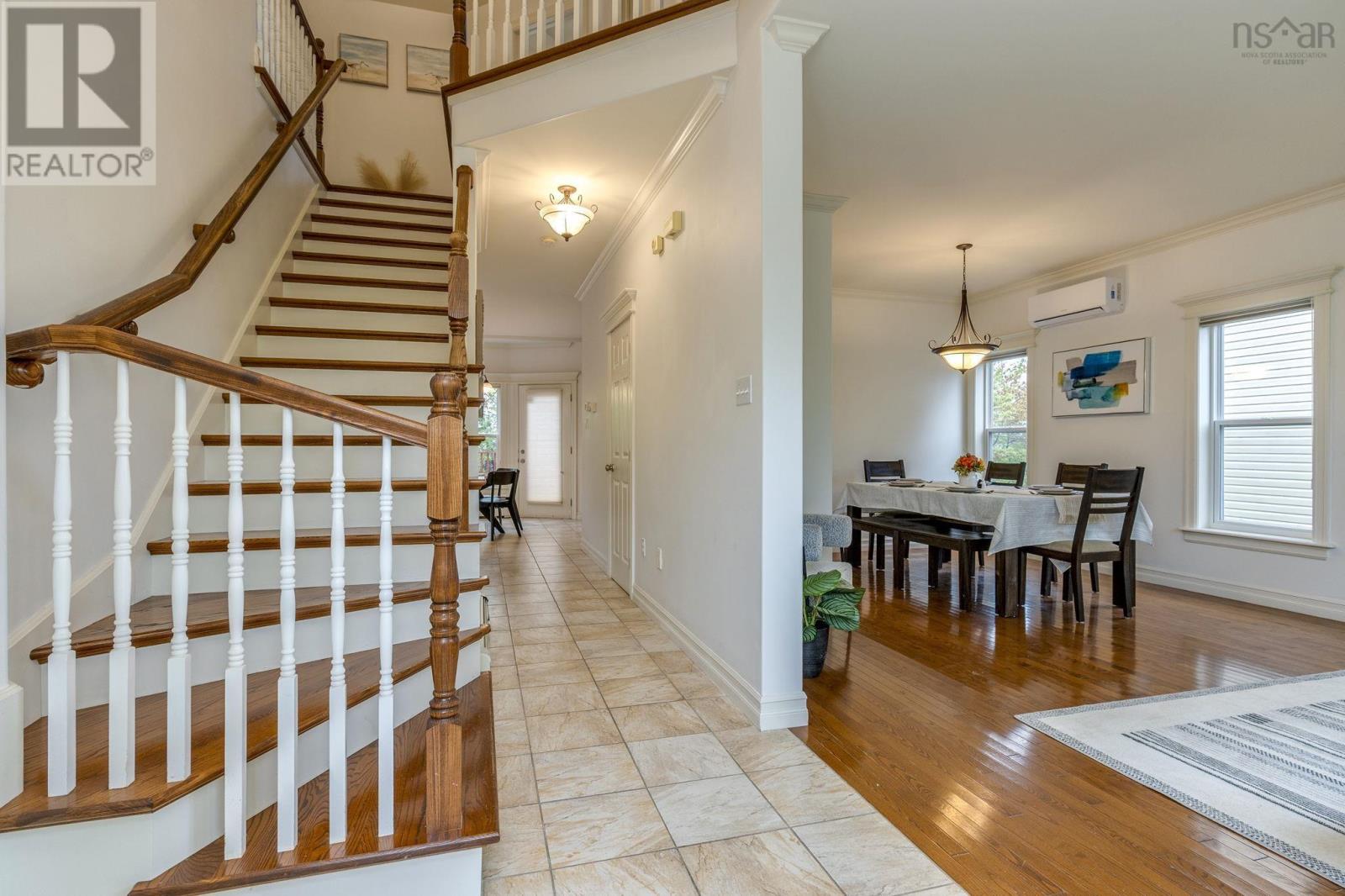 15 Kingsbury Way - 17