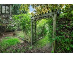 B 7095 Richview Dr, Sooke, BC V9Z0T3 Photo 17