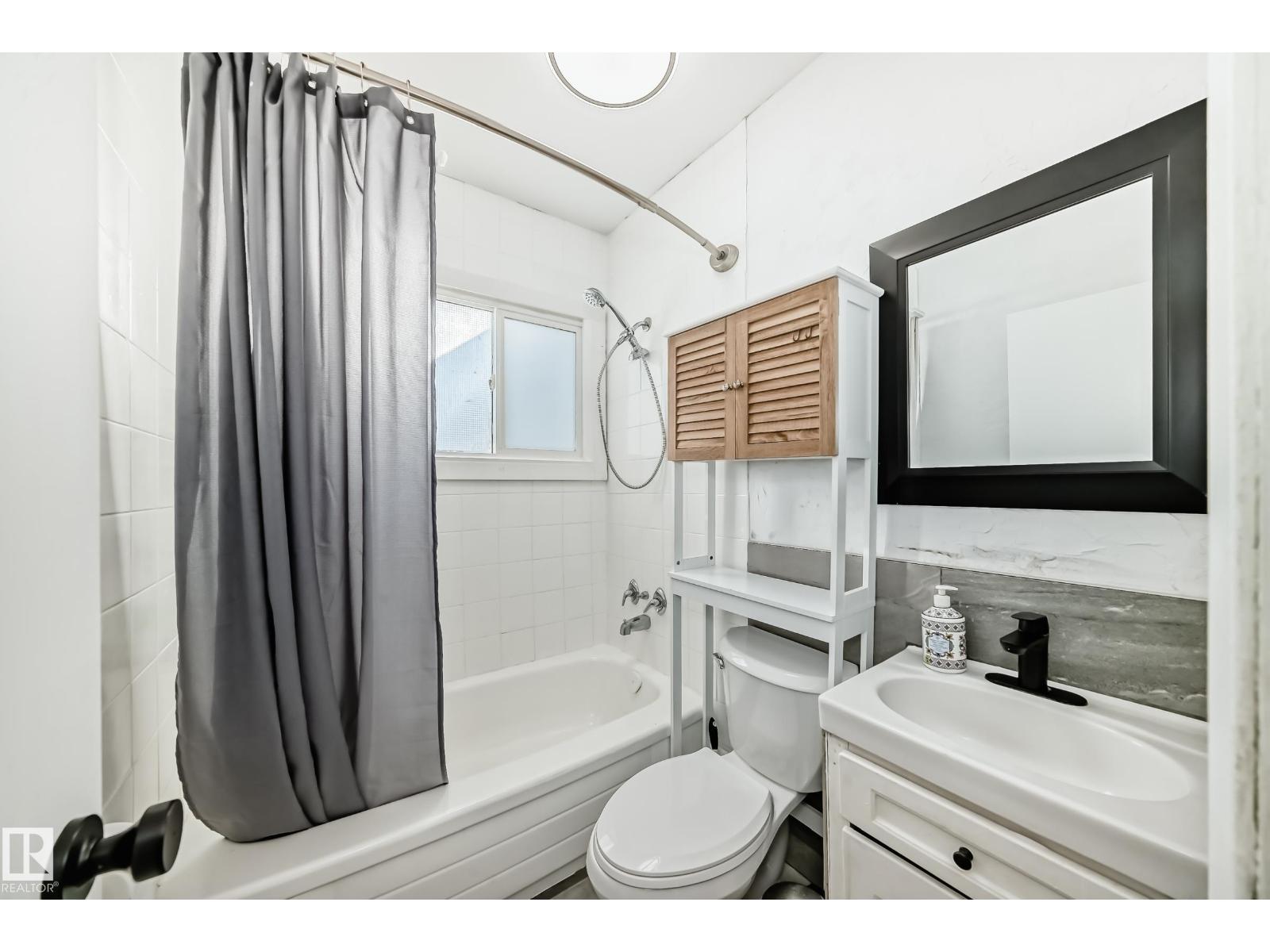 11429 89 ST NW - 17