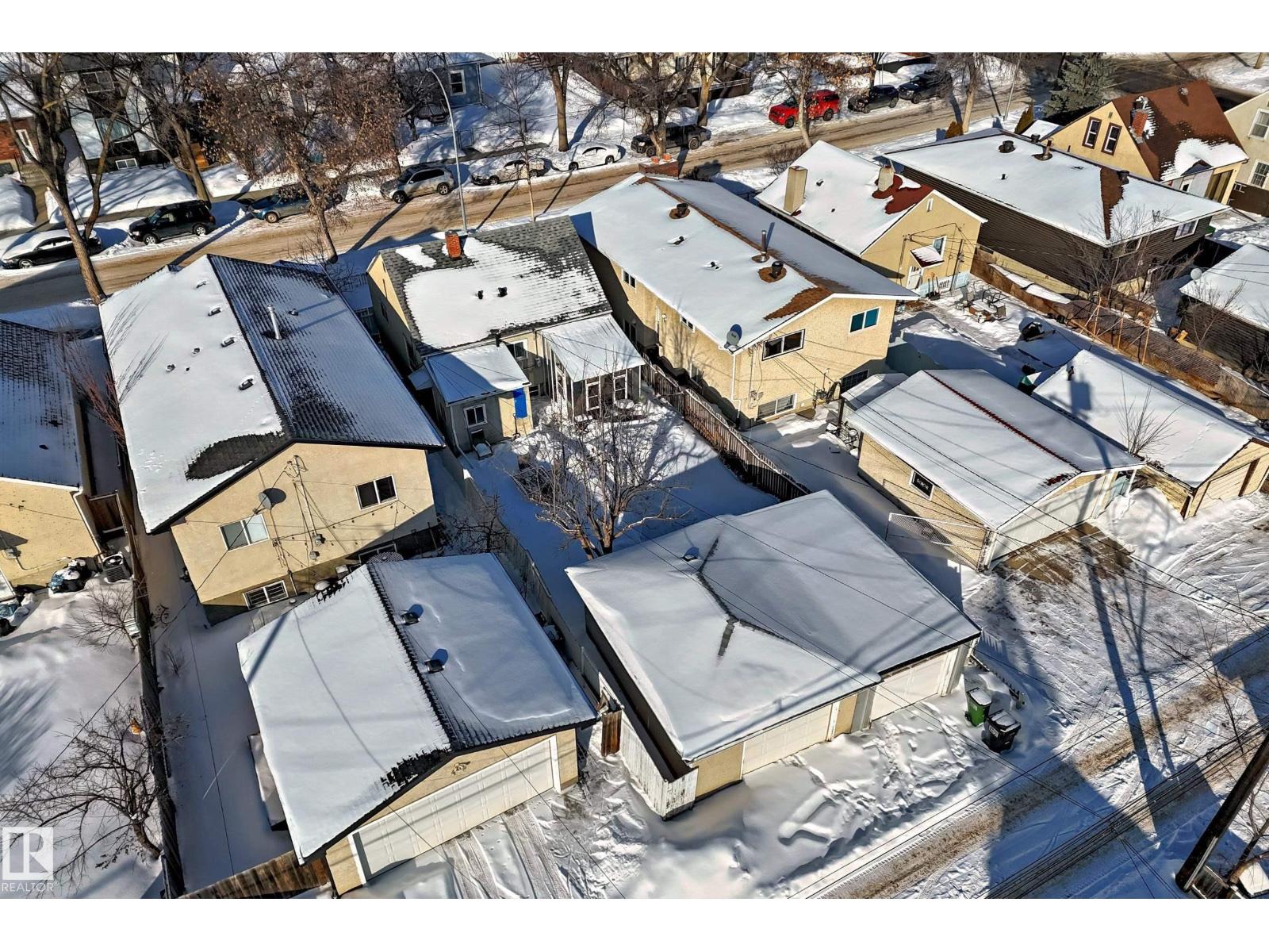 11429 89 ST NW - 45