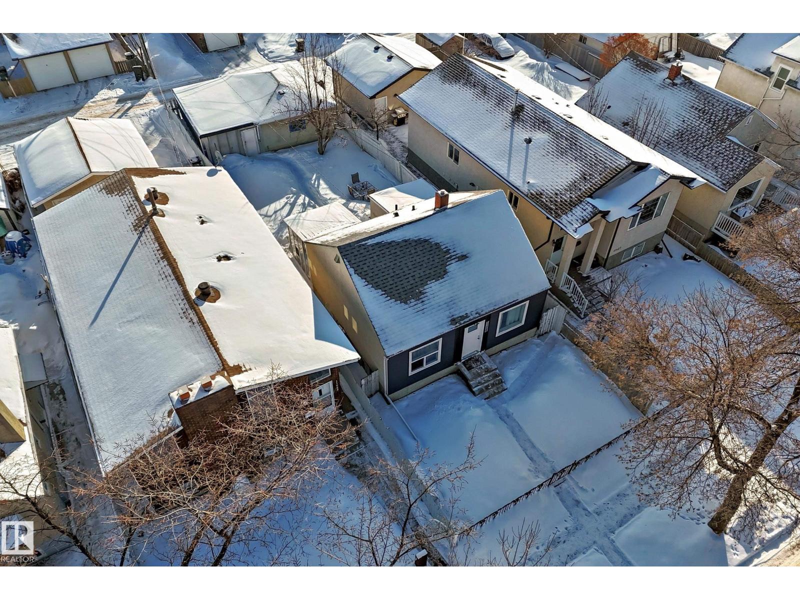 11429 89 ST NW - 49