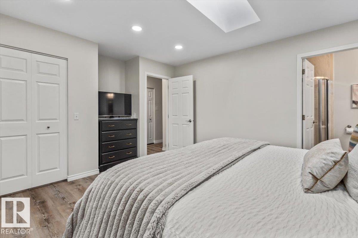 10452 18 AV NW — photo 23