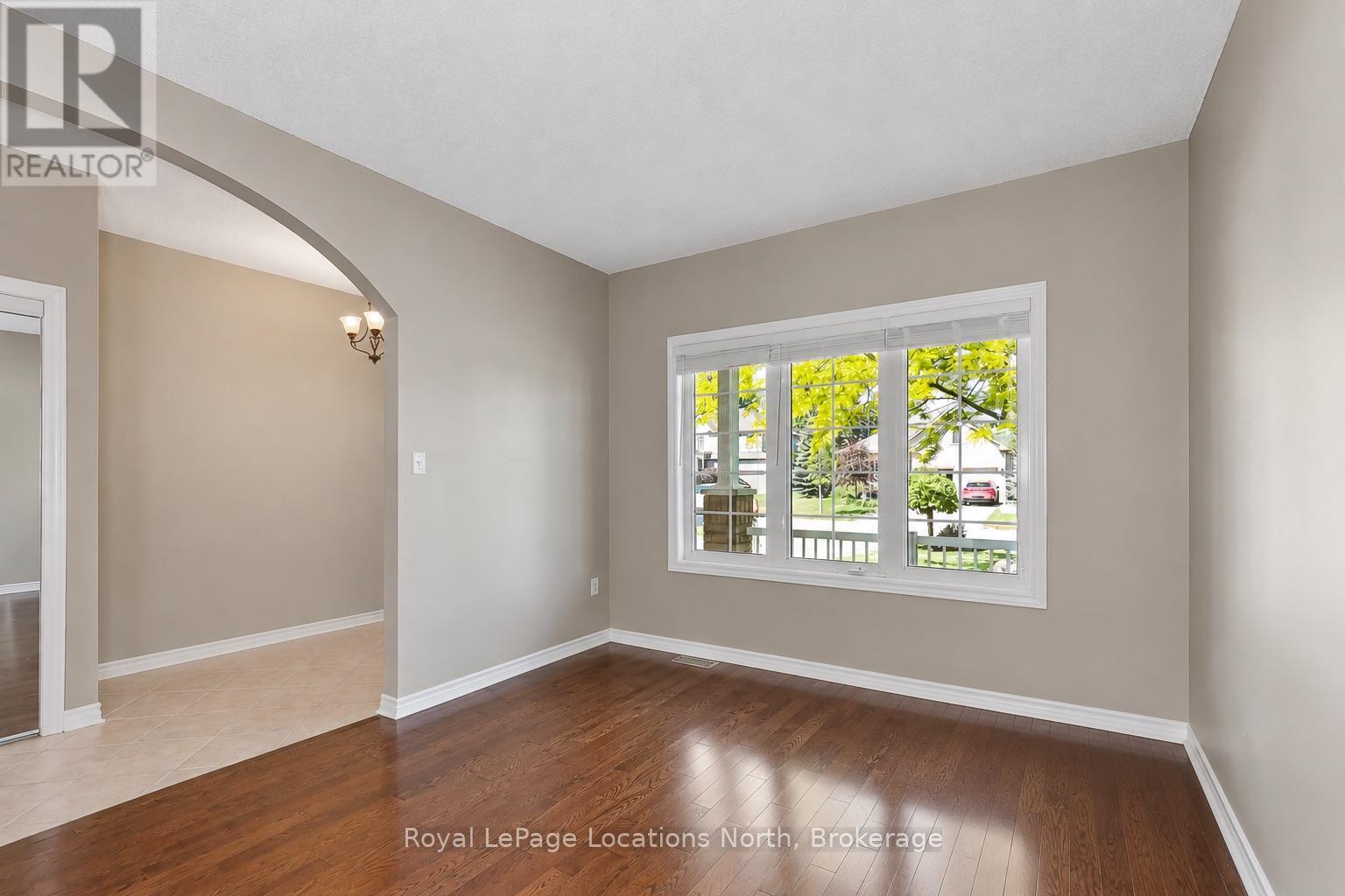 19 KELLS CRESCENT - 12