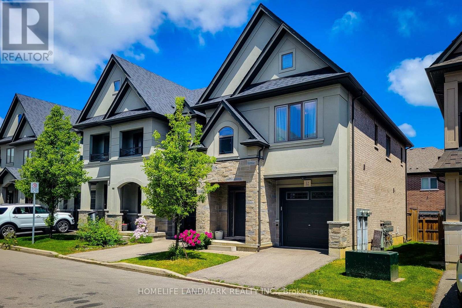 52 SONOMA VALLEY CRESCENT - 2