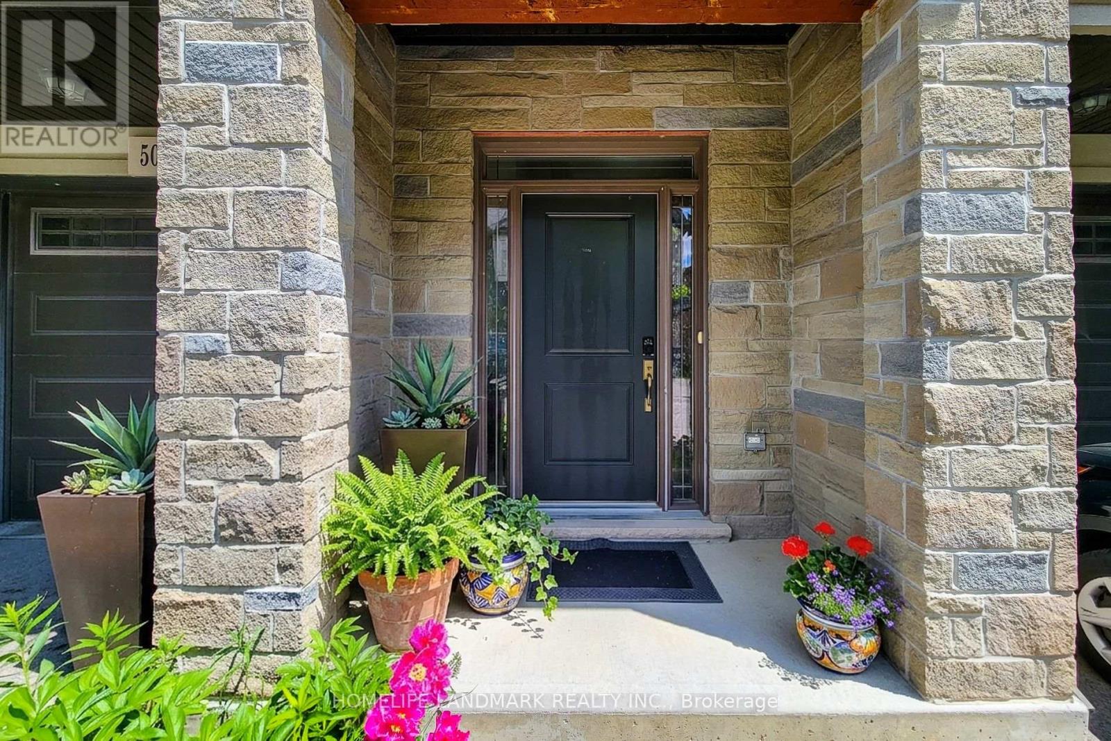 52 SONOMA VALLEY CRESCENT - 3