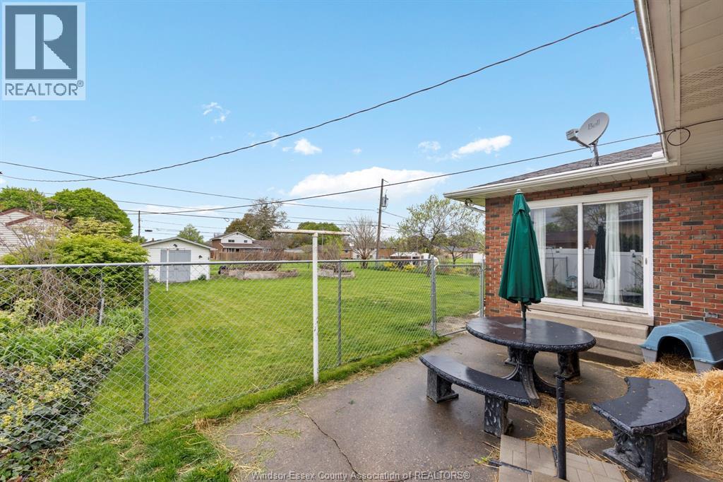 1565 ROXBOROUGH - Image 26