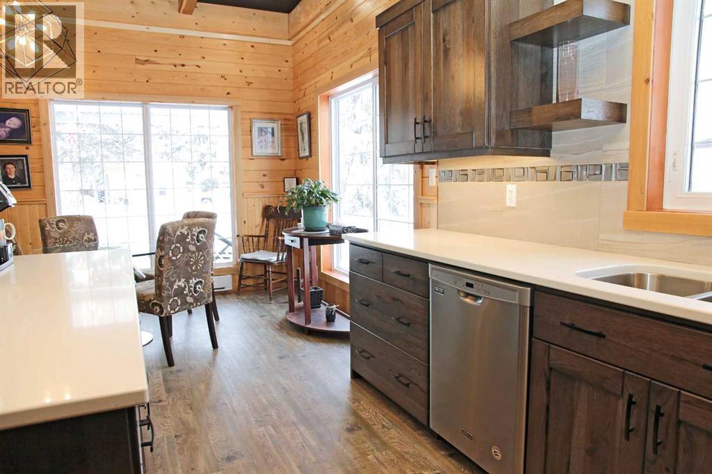 1028 Birch Place - 9
