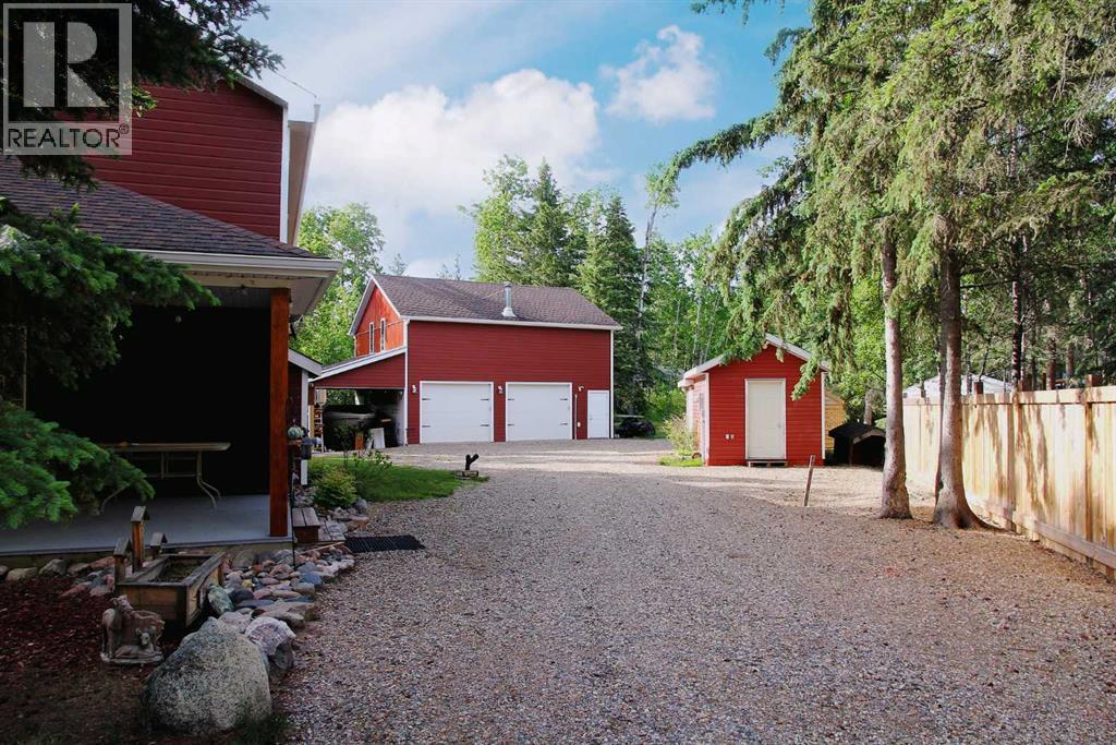 1028 Birch Place - 40
