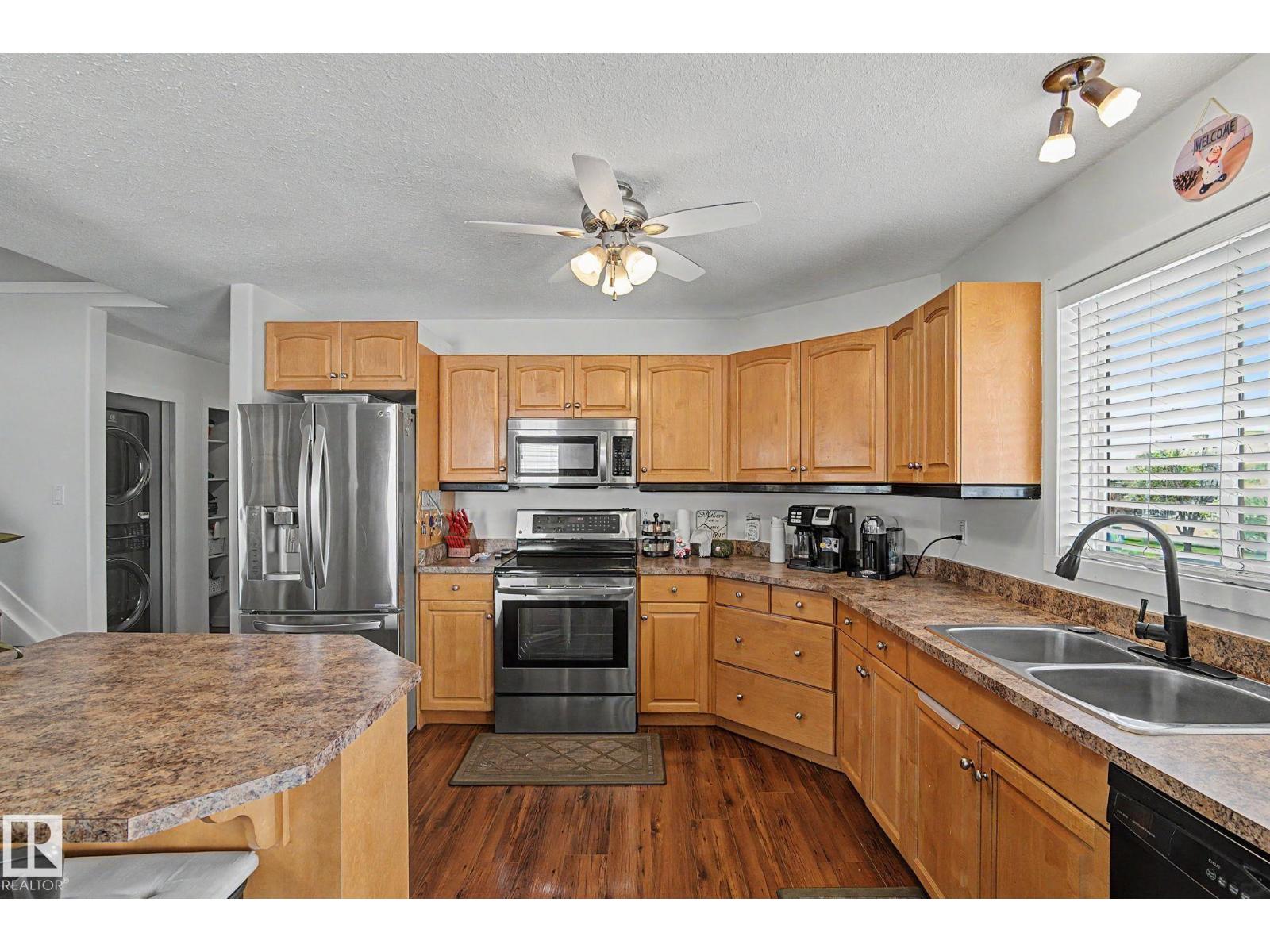 7565 165A AV NW - 3