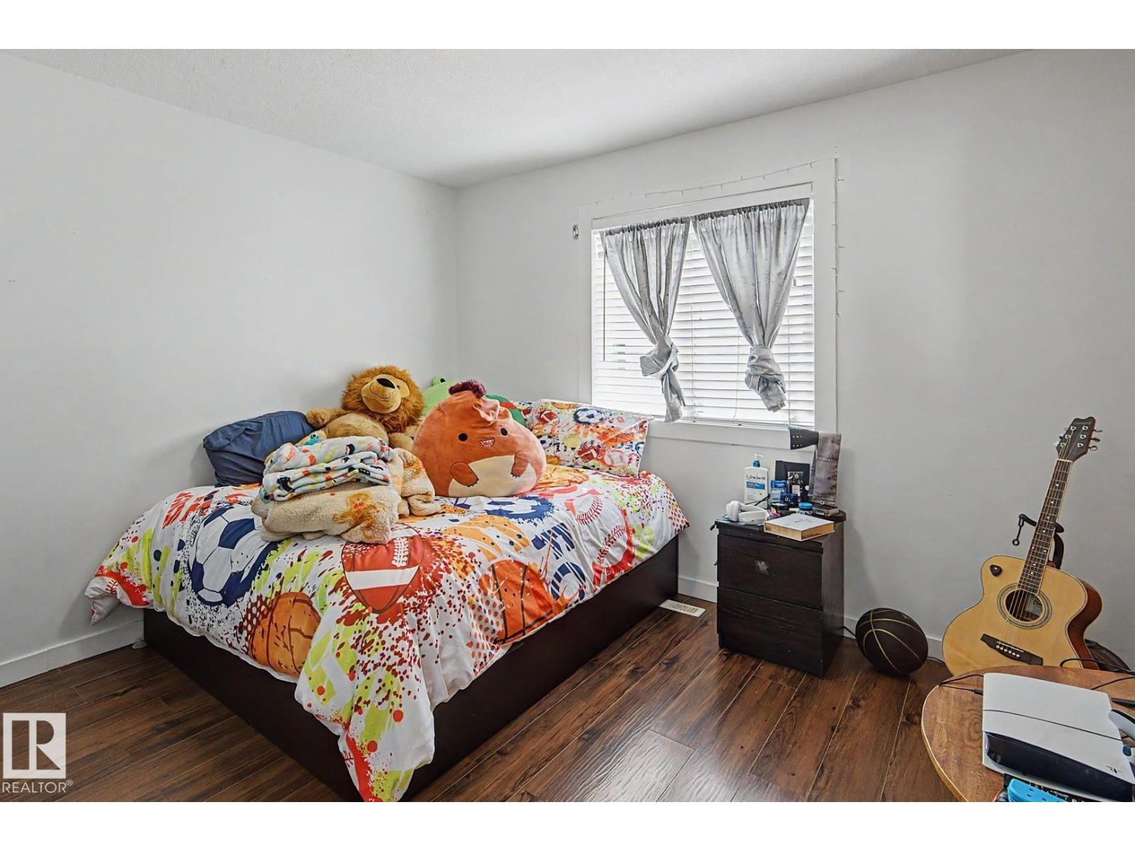 7565 165A AV NW - 21
