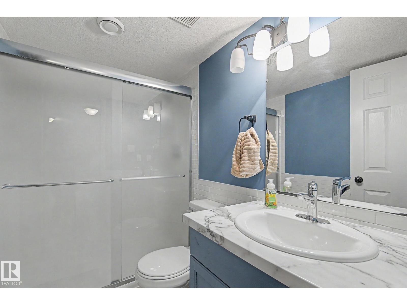 7565 165A AV NW - 37