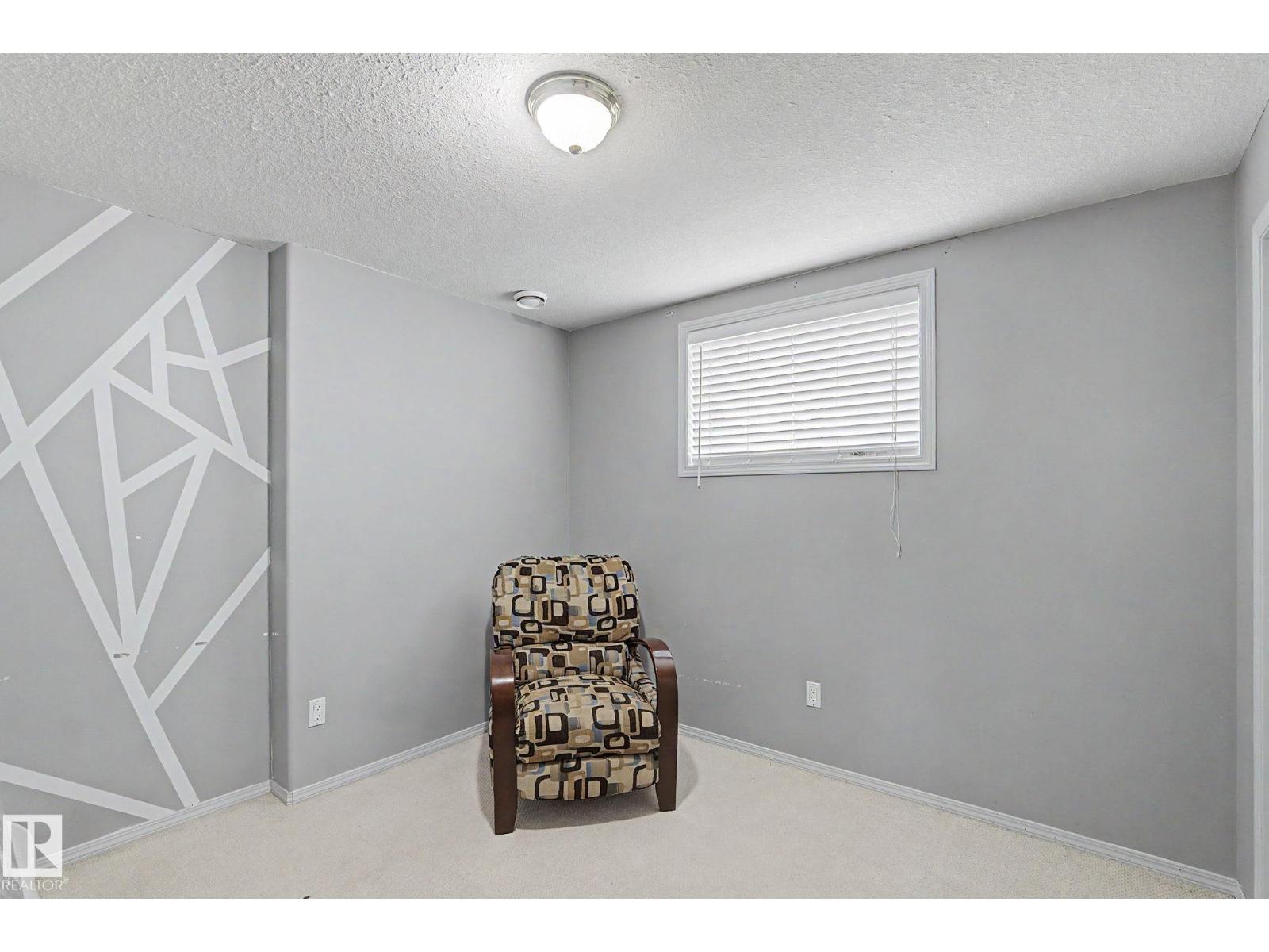 7565 165A AV NW - 35