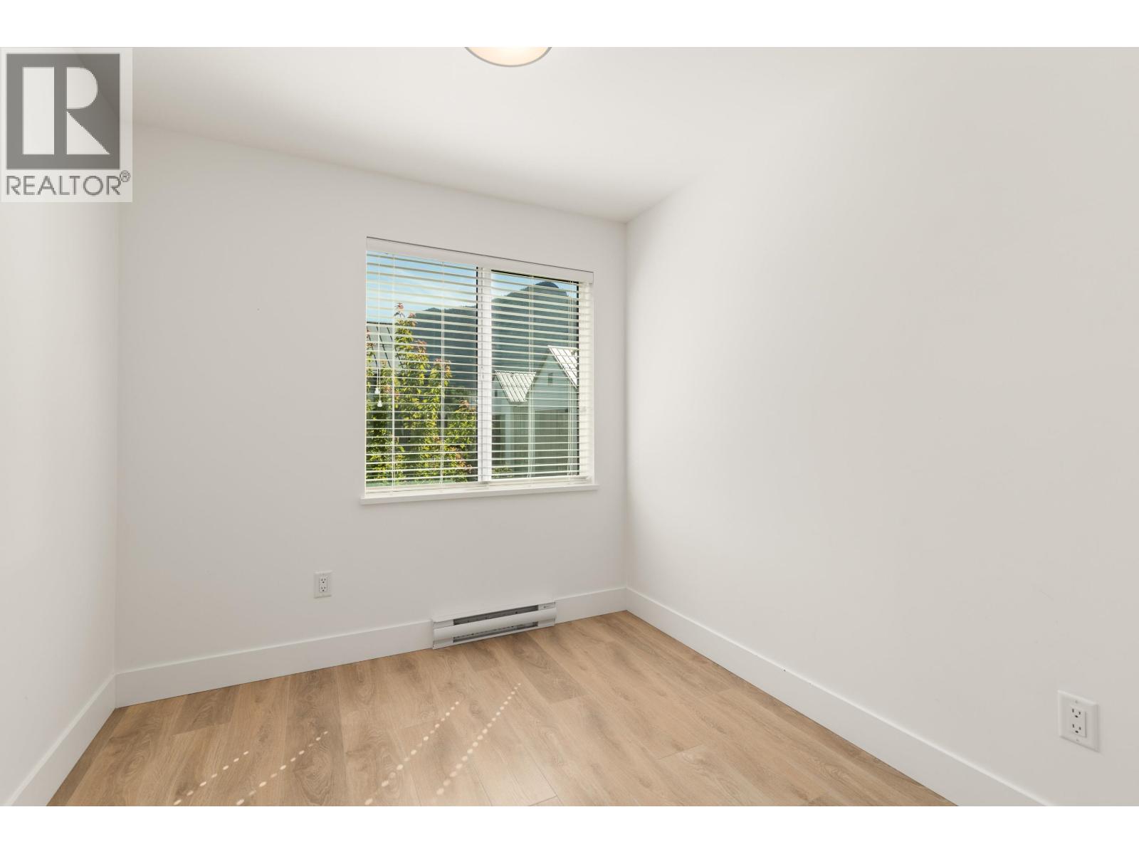38001 HELM WAY — main photo