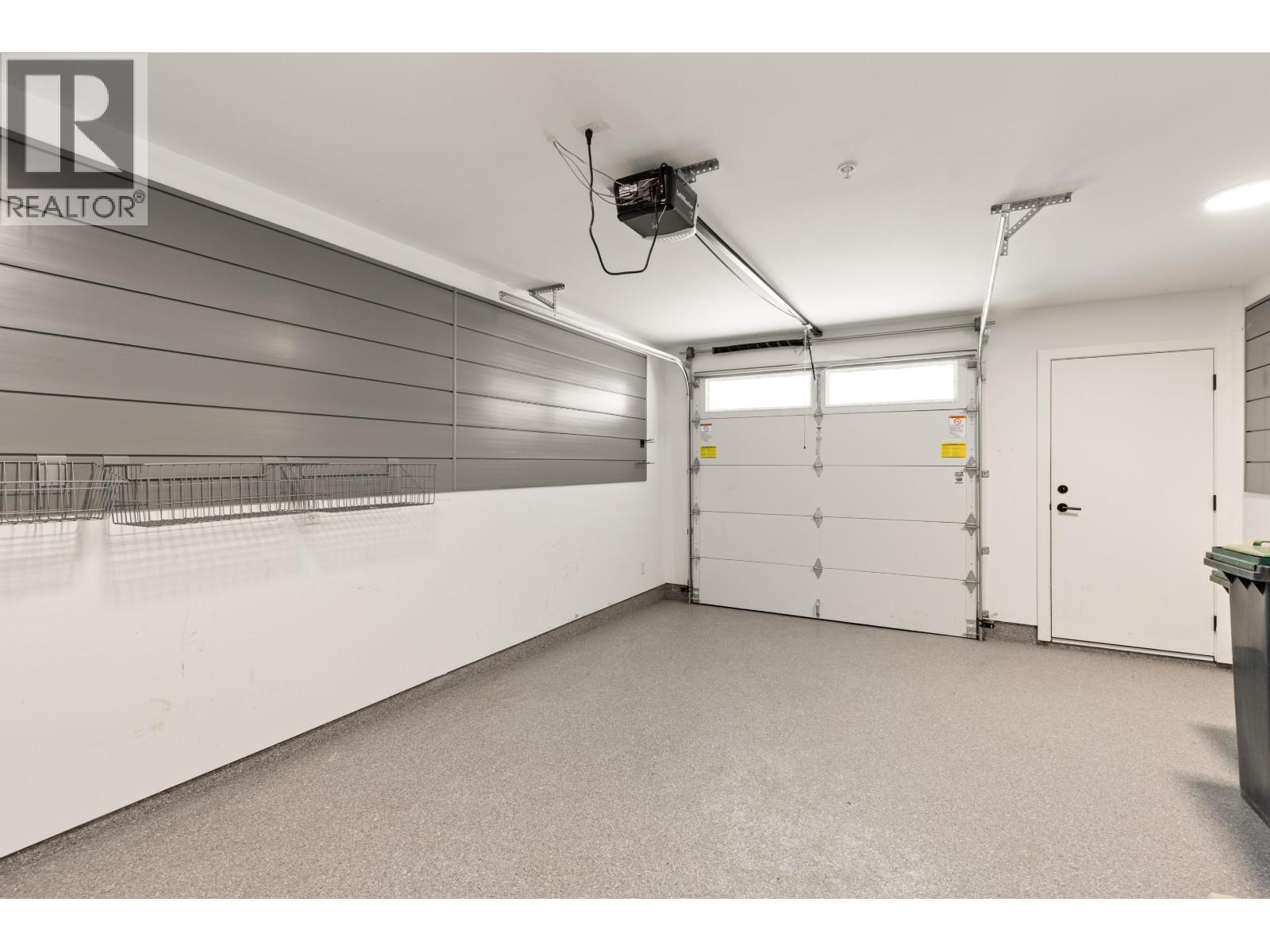 38001 HELM WAY, Squamish