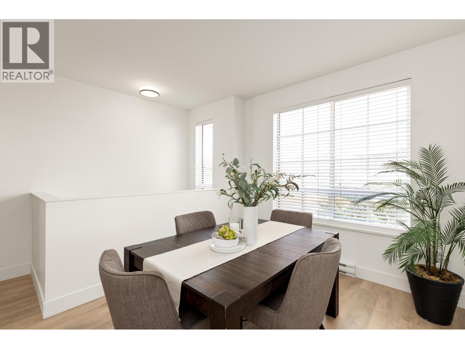 38001 HELM WAY, Squamish