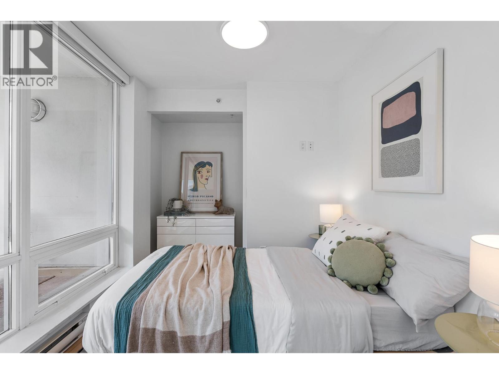 901 565 SMITHE STREET, Vancouver