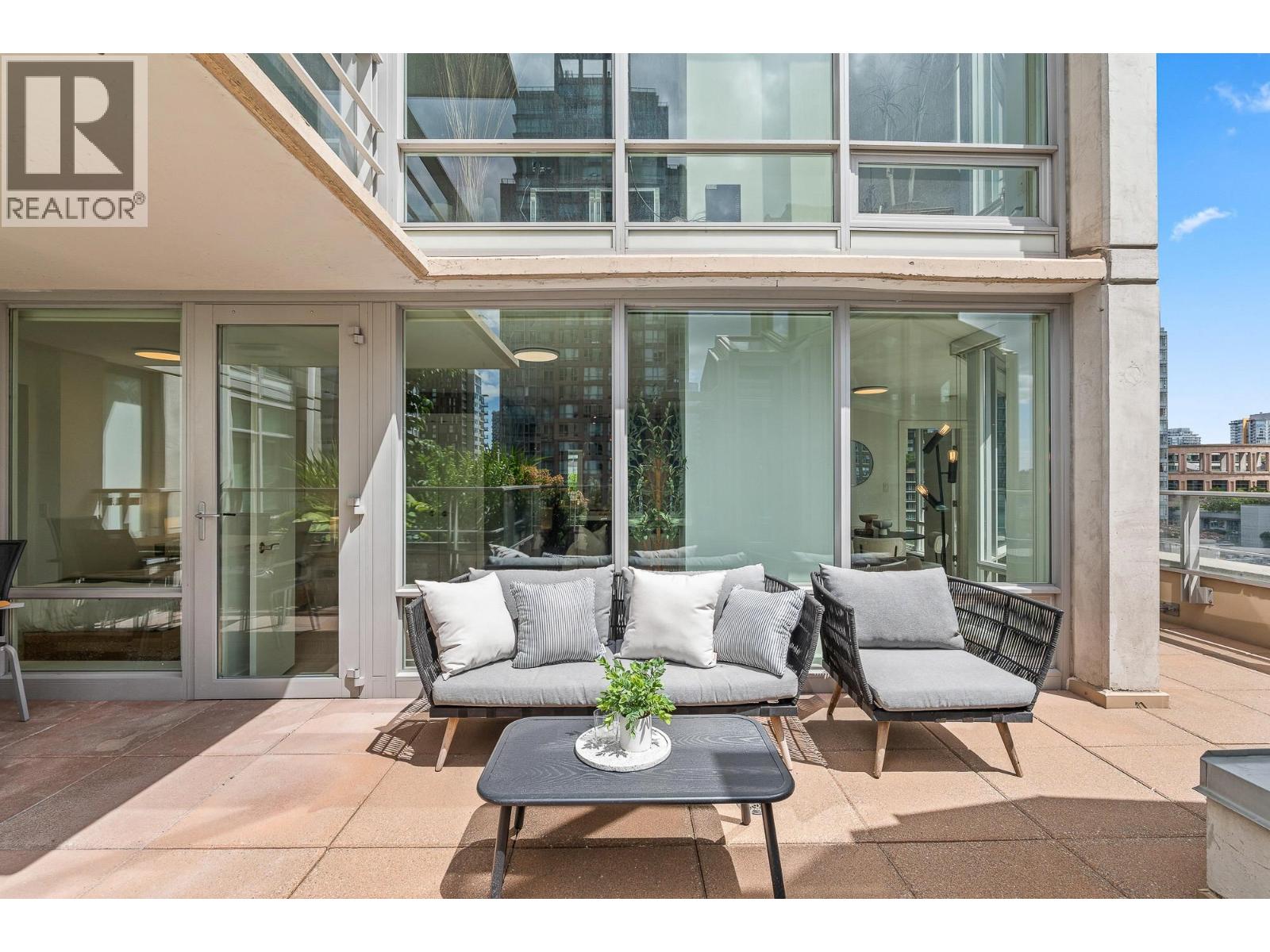 901 565 SMITHE STREET, Vancouver