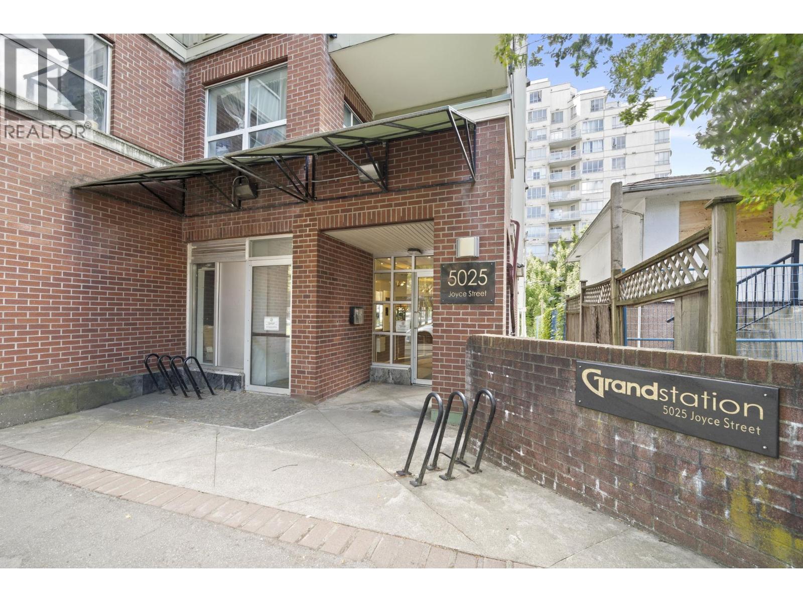 105 5025 JOYCE STREET, Vancouver