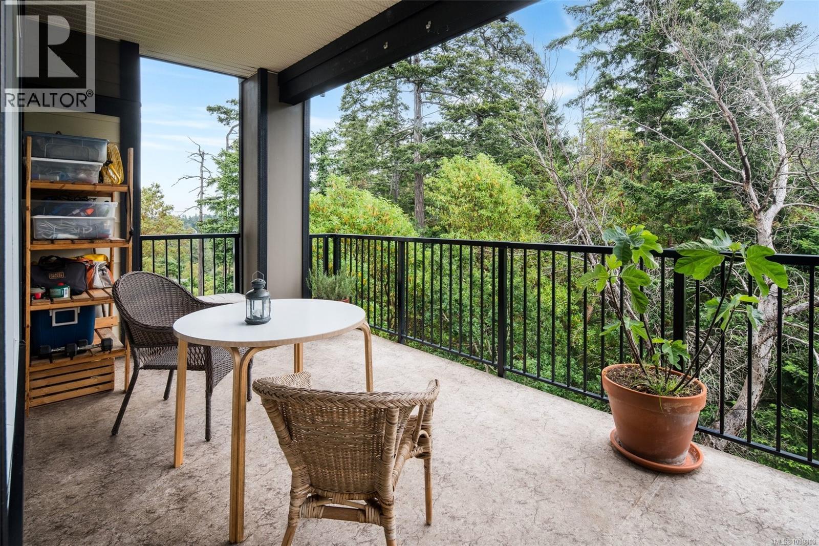 310 286 Wilfert Rd, View Royal