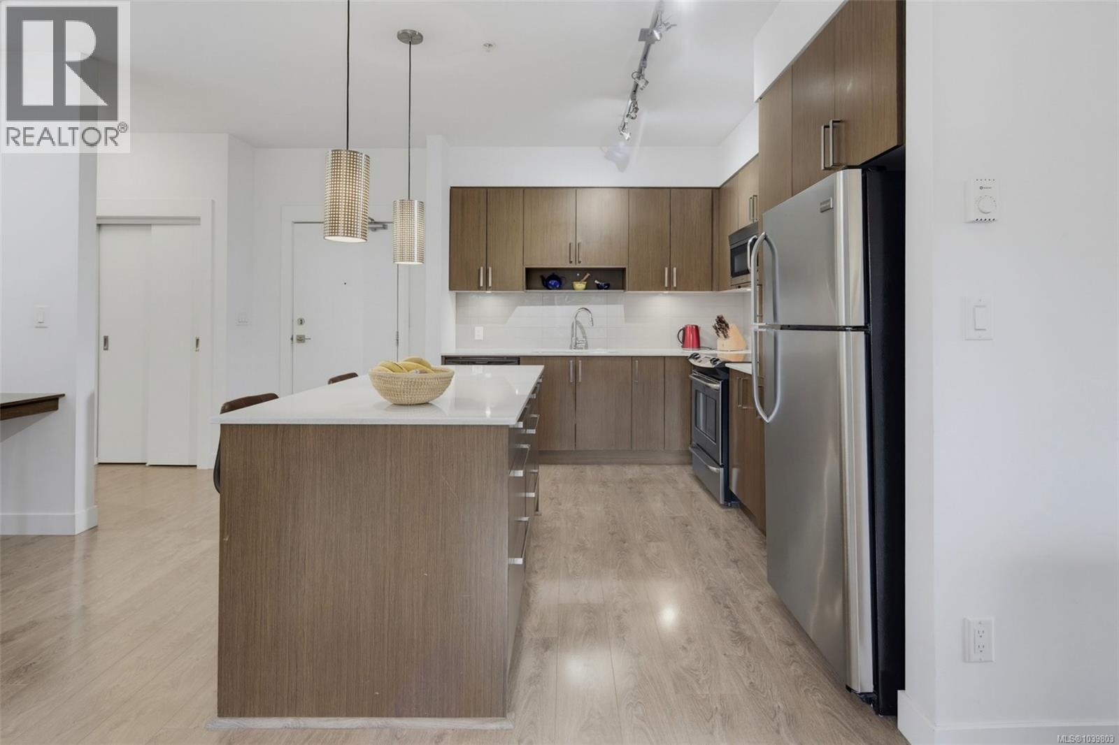 #310 286 Wilfert Rd - 6
