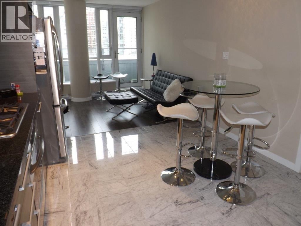 704 833 SEYMOUR STREET, Vancouver