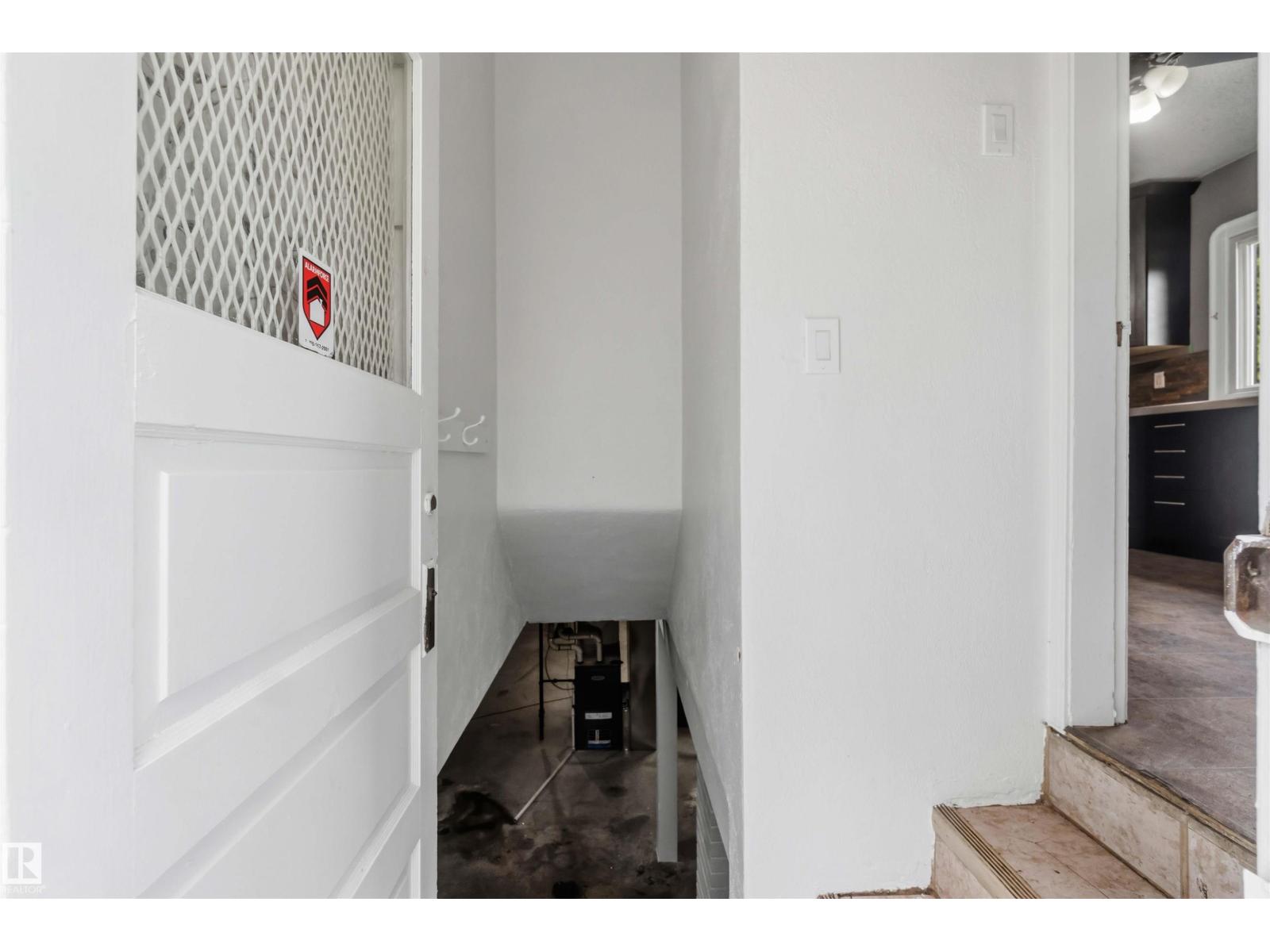 11842 93 ST NW - 26