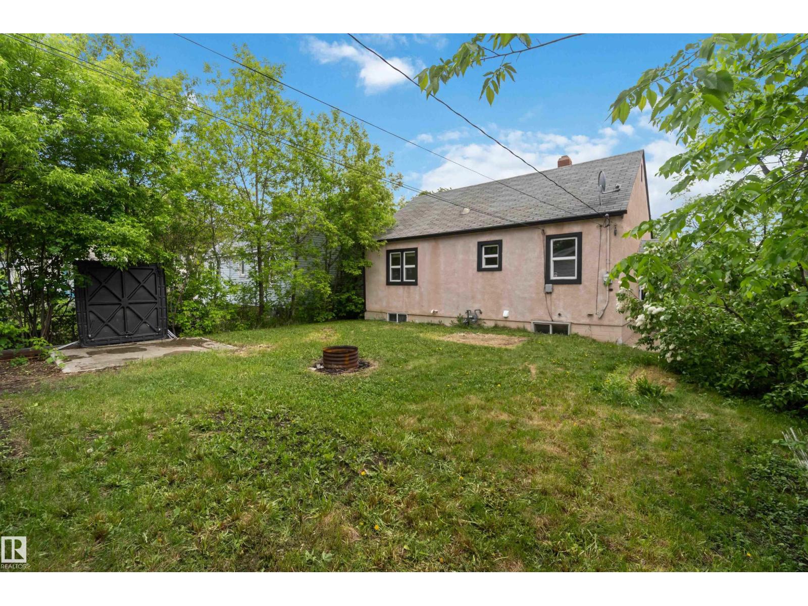 11842 93 ST NW - 36