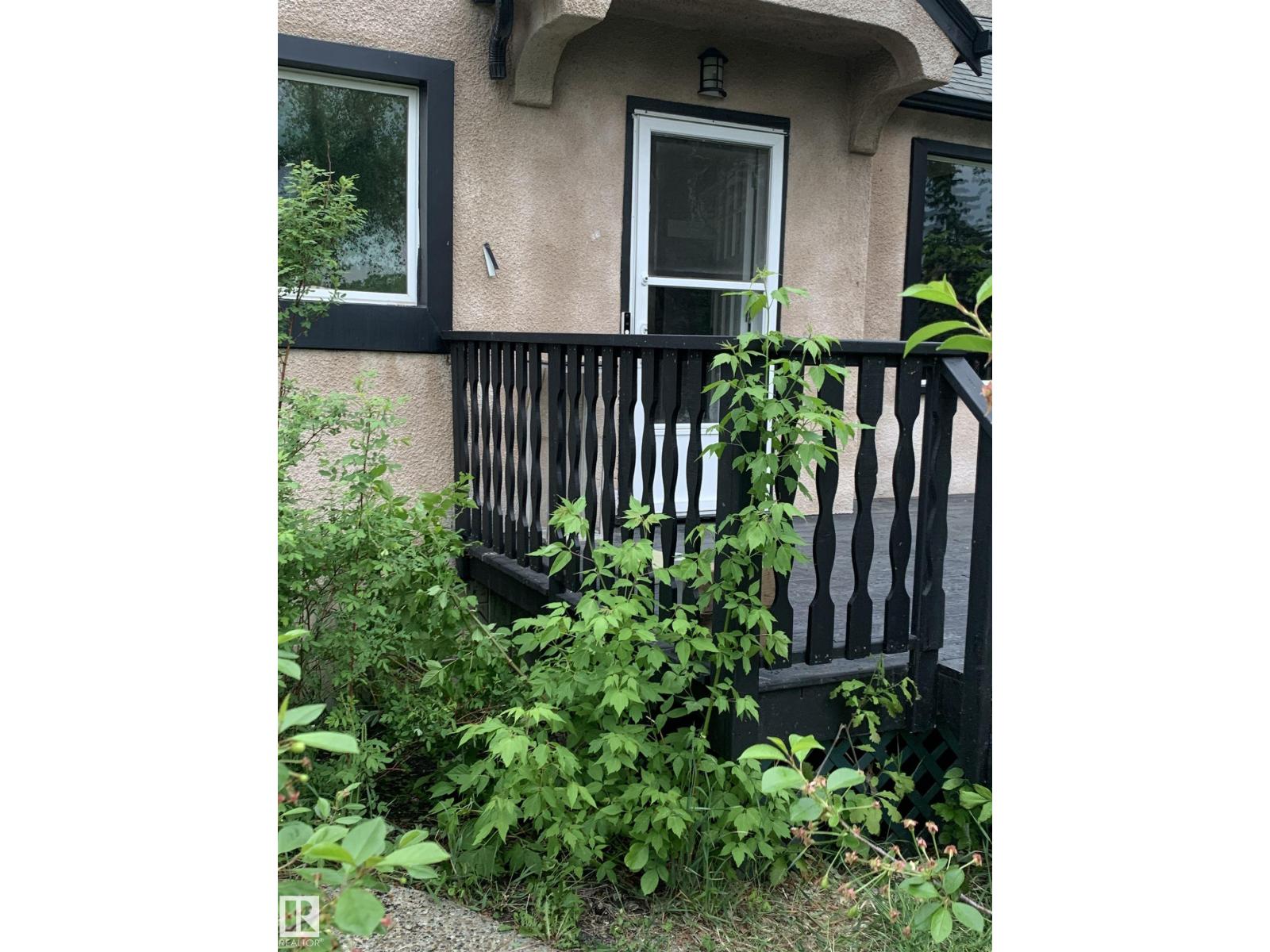 11842 93 ST NW - 2