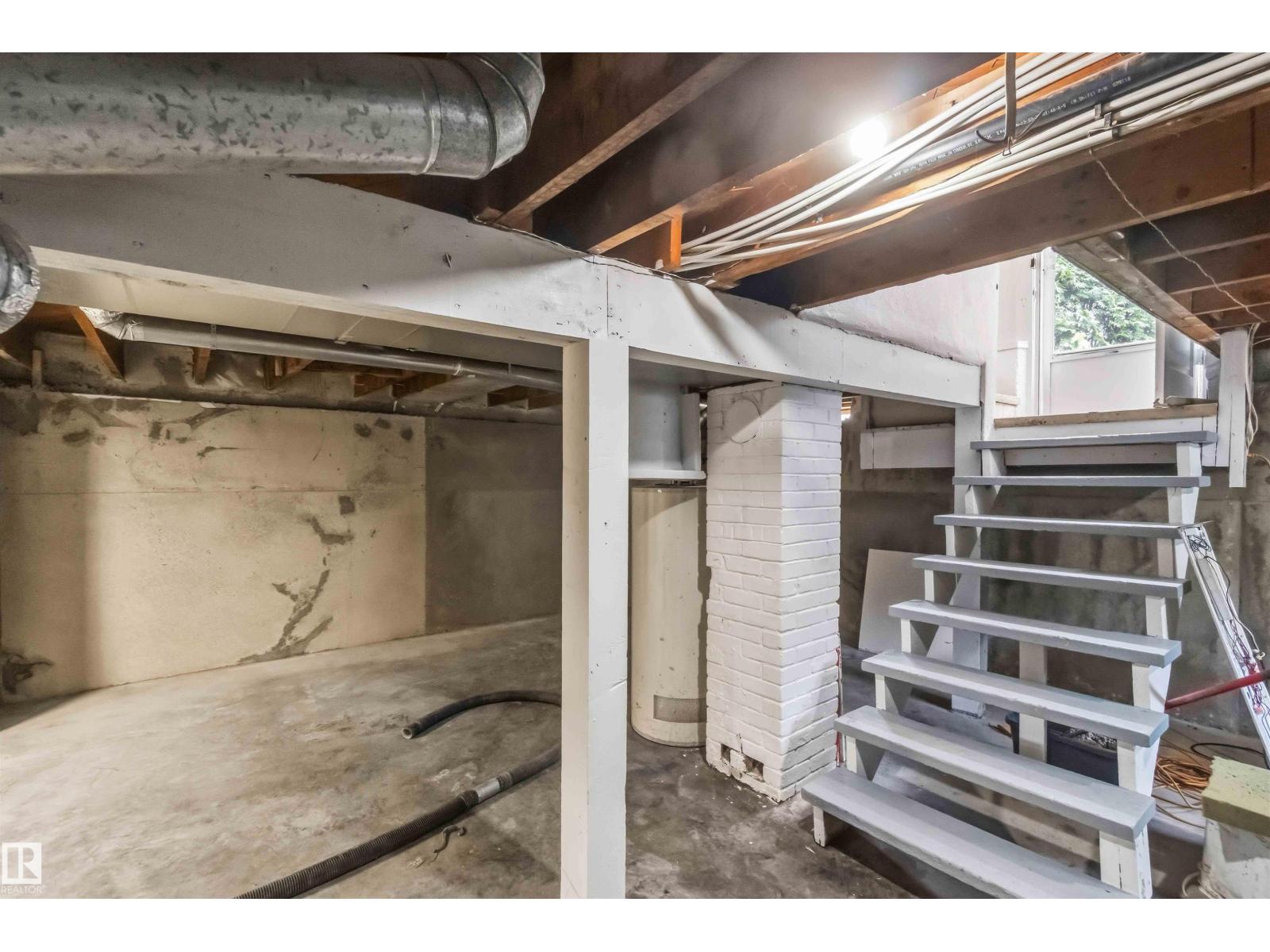 11842 93 ST NW - 30