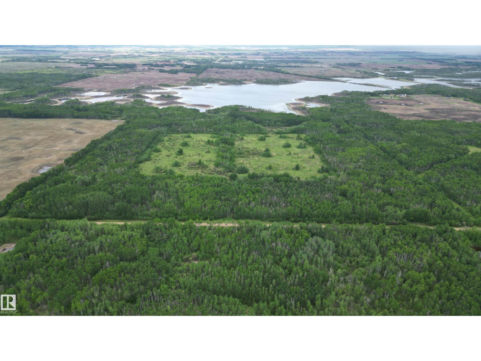 Twp Rd 833 - photo 3