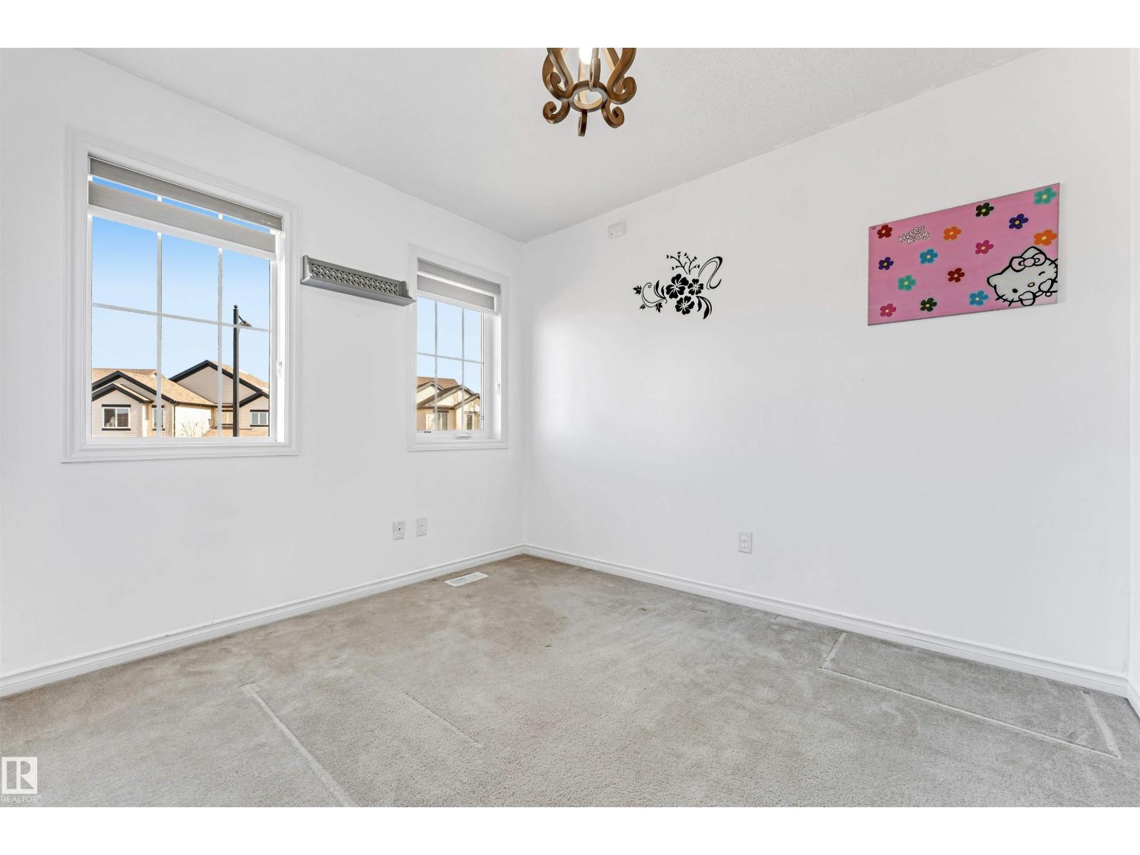 5928 12 AV SW - 25