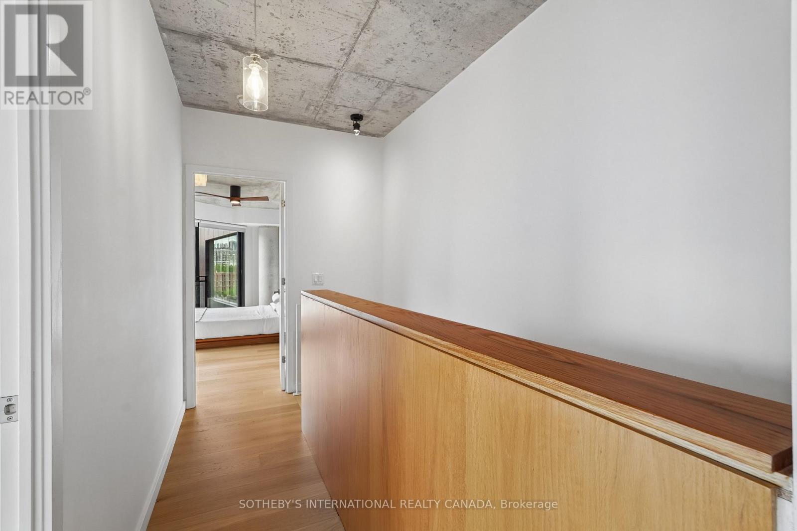 #PH39 47 LOWER RIVER STREET - 31