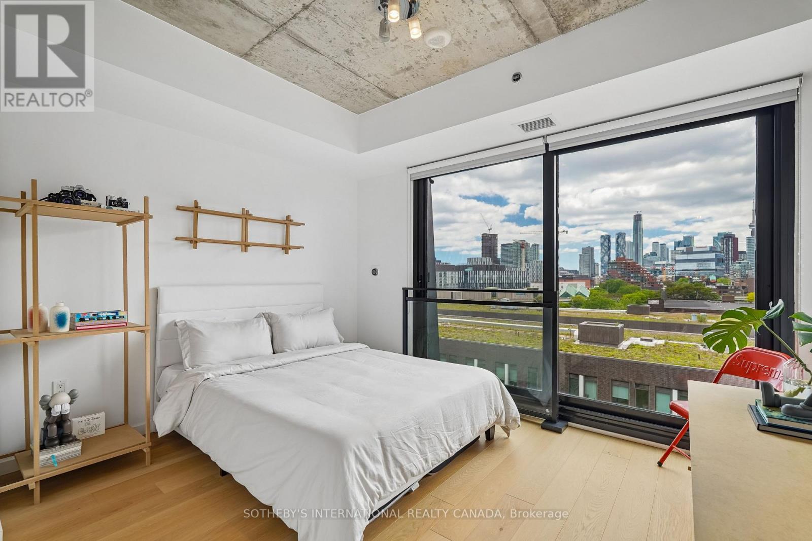 #PH39 47 LOWER RIVER STREET - 33