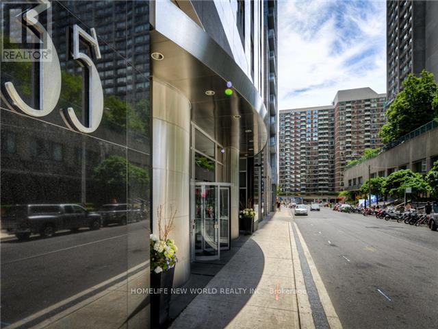 Listing photo of 2502 - 35 BALMUTO STREET