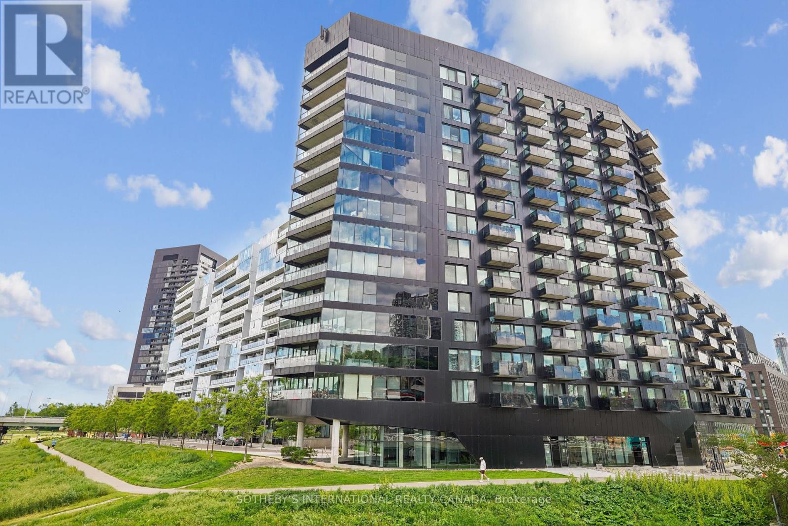 #PH39 47 LOWER RIVER STREET - 37