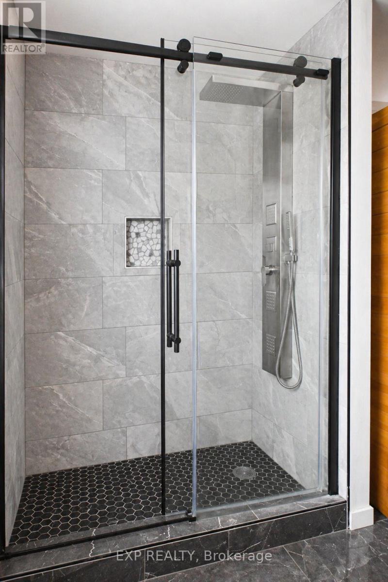573 A EVERGREEN LANE - 15