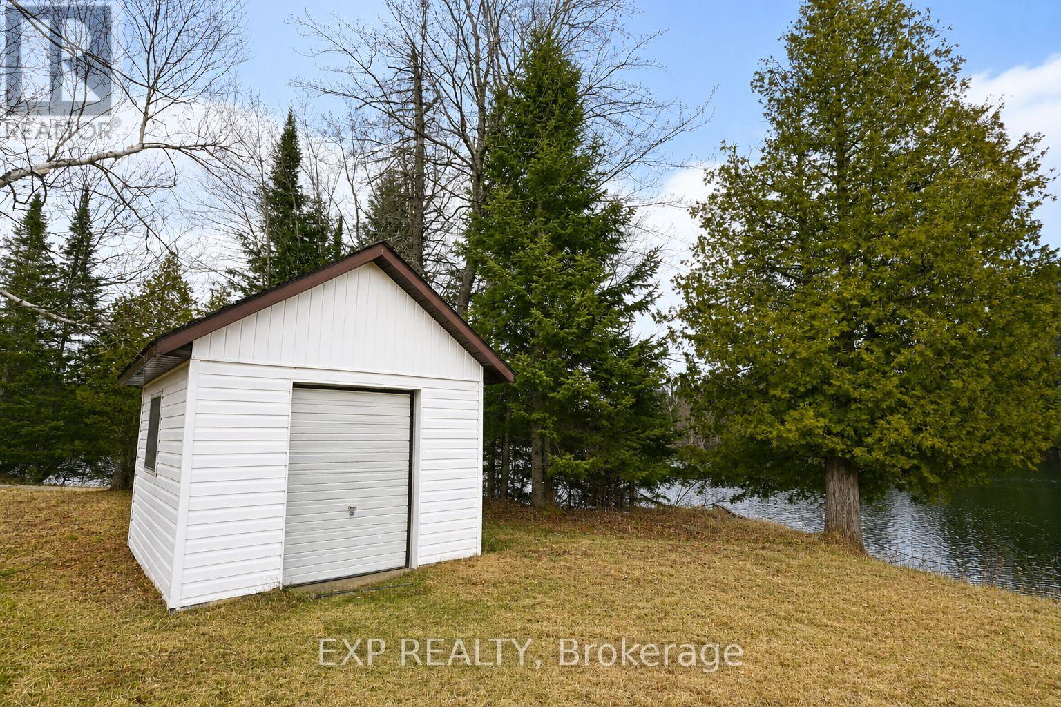 573 A EVERGREEN LANE - 41