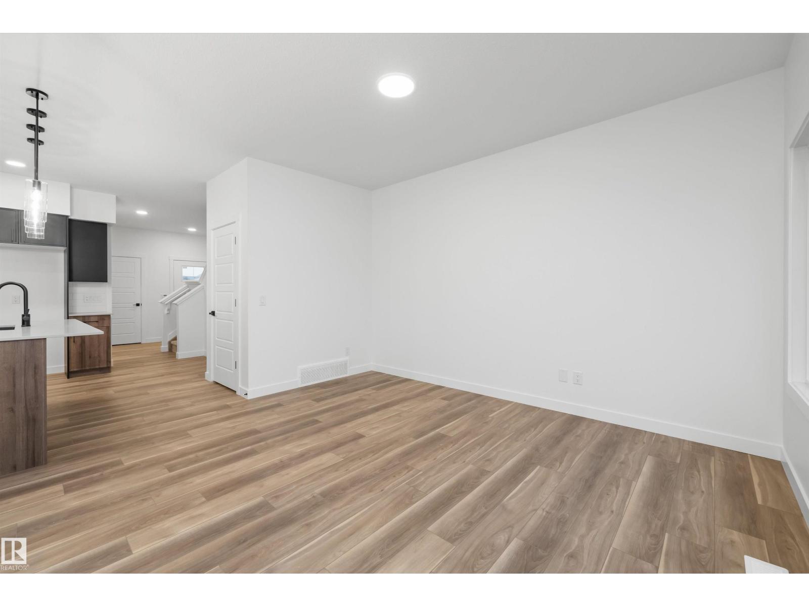 1046 CRISTALL CR SW — photo 17