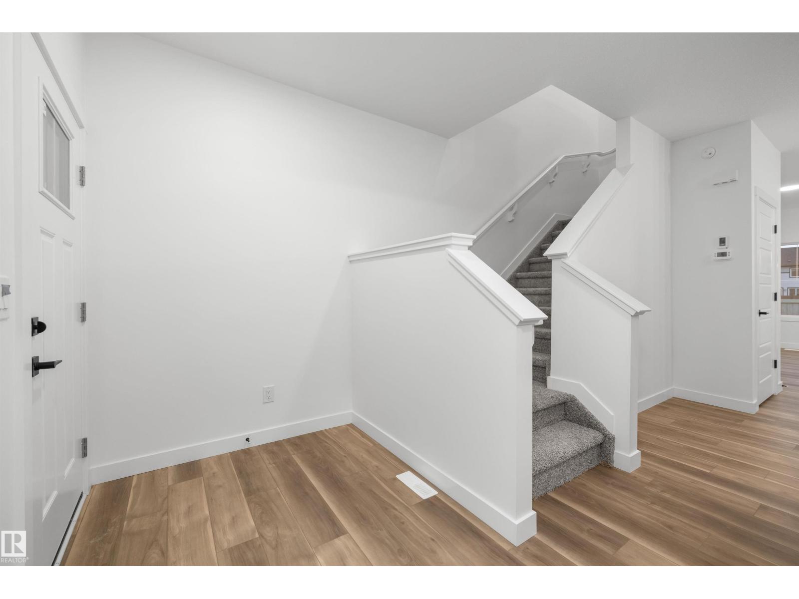 1046 CRISTALL CR SW - photo 4