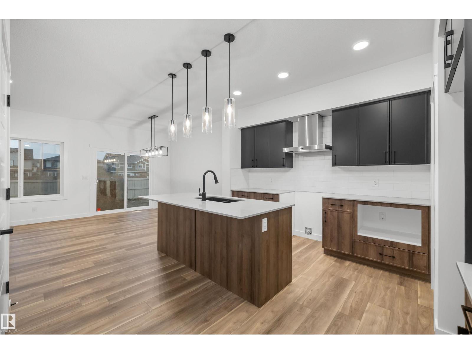 1046 CRISTALL CR SW — photo 7