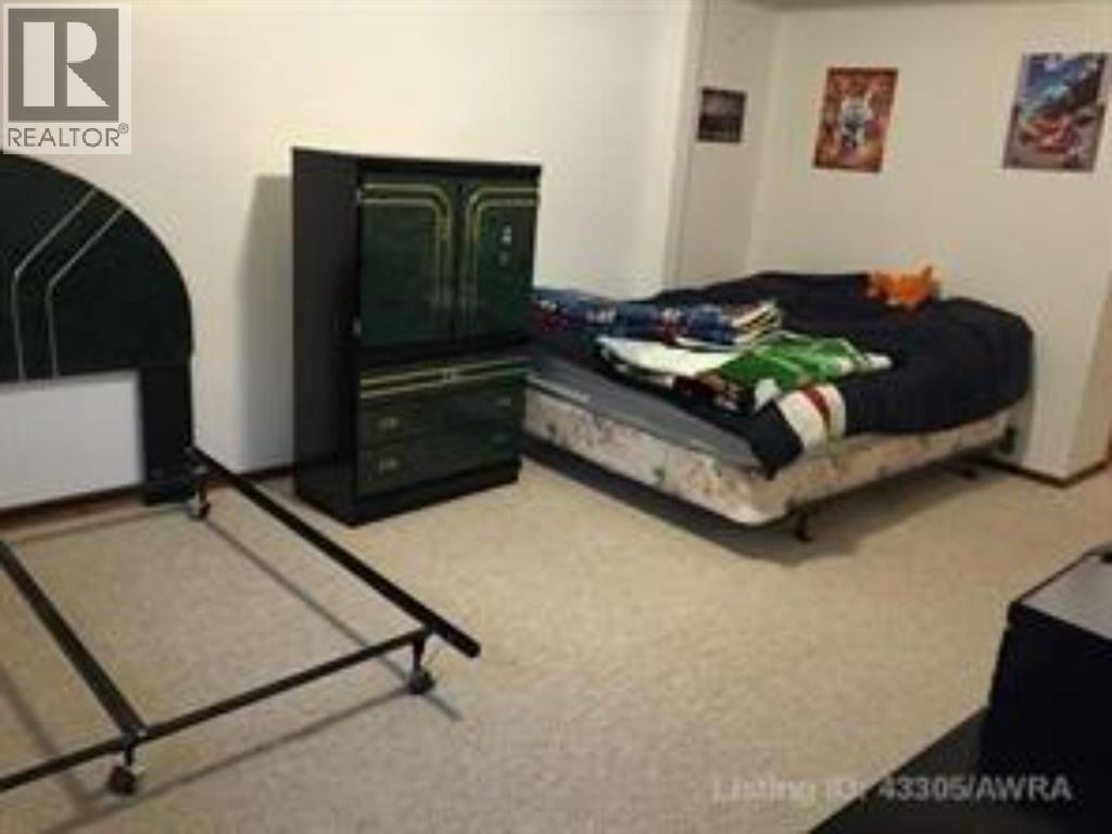5412 Fir Crescent - 20