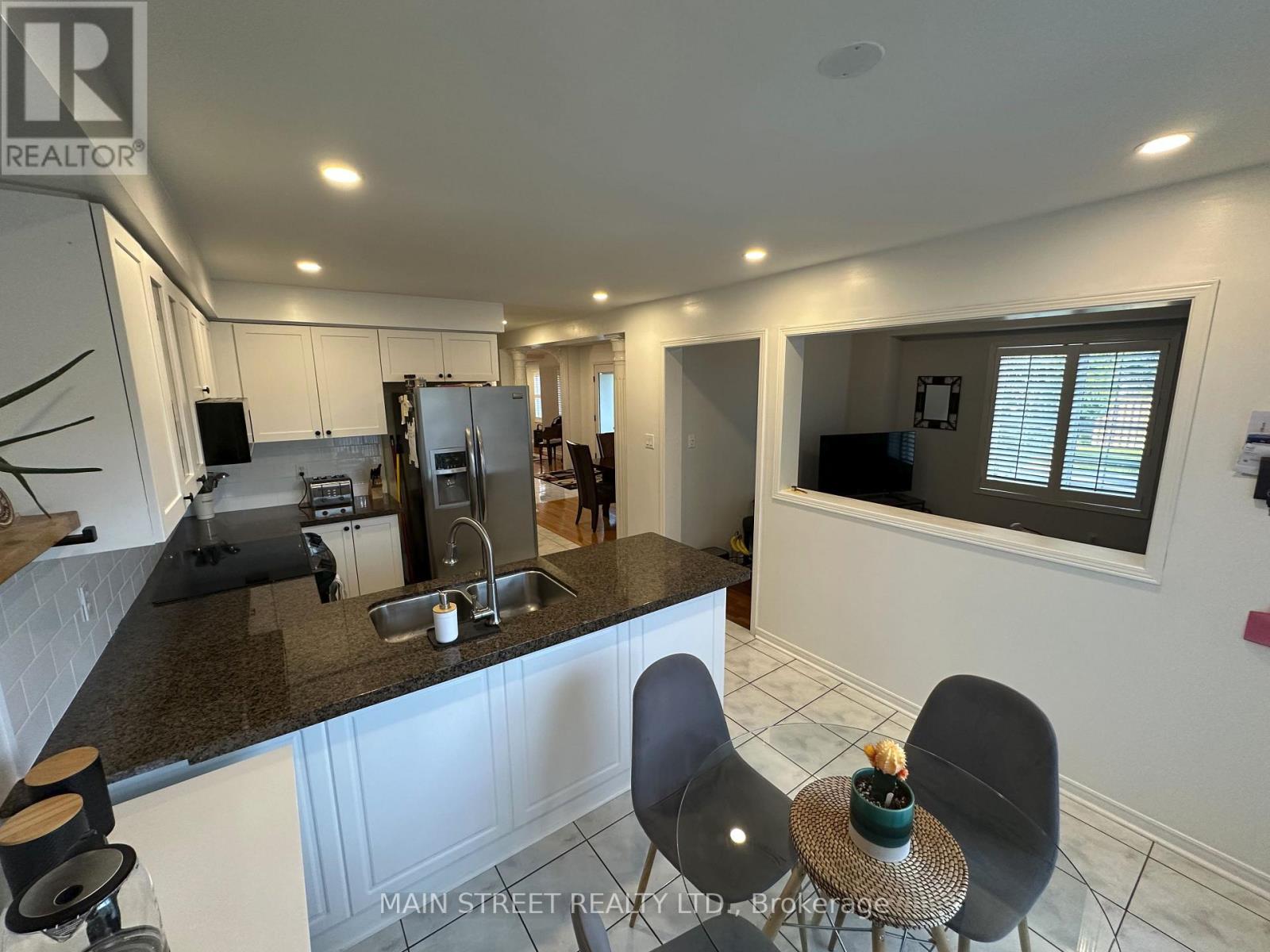20 HORSTMAN STREET - 12