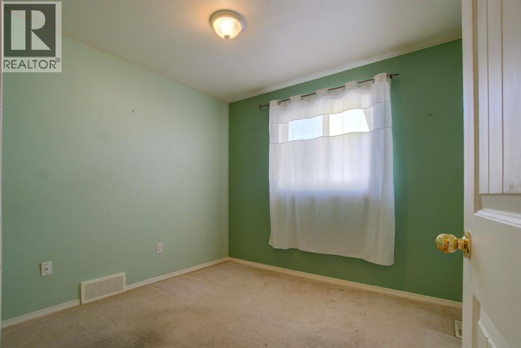 6 Tamarack Road — photo 28