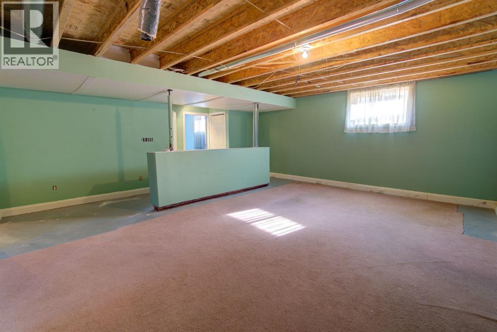 6 Tamarack Road — photo 34
