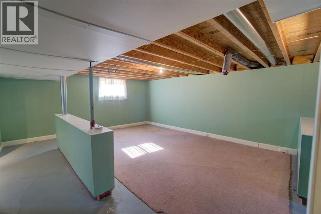 6 Tamarack Road — photo 38